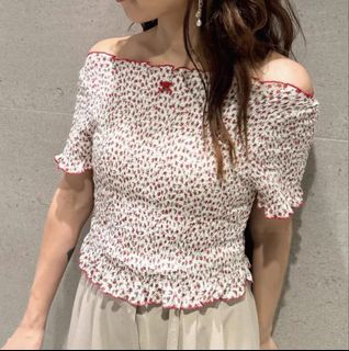 (Category: ) located in . Submitted by ggyuuth (Listing ID 1424768759, Image 1). Description: .