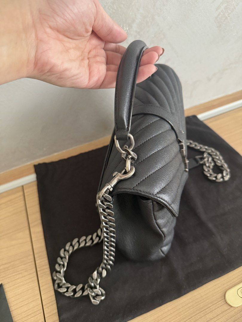YSL College Bag (Category: Luxury Bags & Wallets) located in Quezon City. Submitted by simplydadar (Listing ID 1424765244, Image 2). Description: YSL College Bag - Medium - Lambskin - Magnetic Snap lock - With Interior Zipper pocket - With Free bag organizer inside RFS: Seldom use, decluttering.