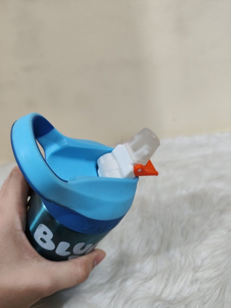 Zak! Bluey Water Bottle (Category: Water Bottles & Tumblers) located in Cavite. Submitted by tinetaclesss (Listing ID 1424781275, Image 2). Description: with some light scratches due to storage only . used 3x. rfs: too many water bottles.