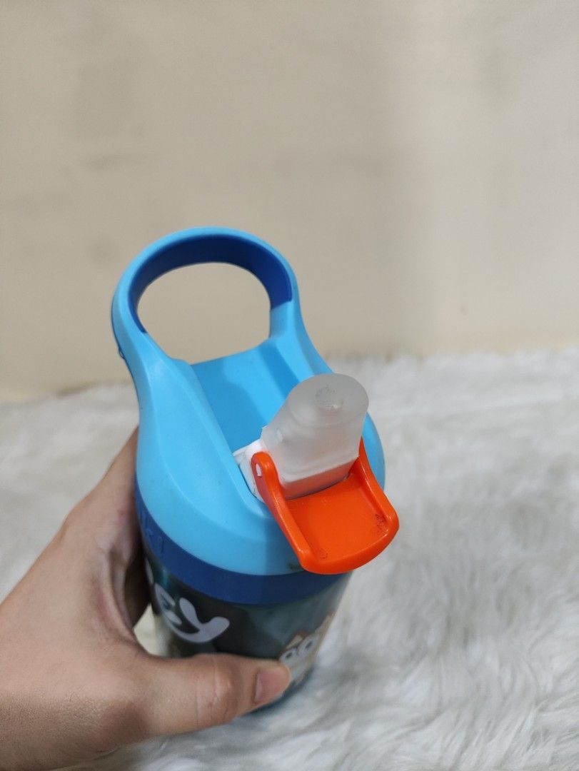 Zak! Bluey Water Bottle (Category: Water Bottles & Tumblers) located in Cavite. Submitted by tinetaclesss (Listing ID 1424781275, Image 3). Description: with some light scratches due to storage only . used 3x. rfs: too many water bottles.