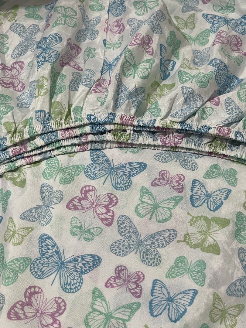 Queen Bedsheet only (Category: Bedding & Towels) located in Calamba. Submitted by excelsheets (Listing ID 1424994085, Image 1). Description: Queen bedsheet 60x80x13 inches Cotton blend material Fully garterized Tag removed Please see photos for description These are mall pull outs and surplus. It’s brand new and not ukay. Item may have slight issue (e.g uneven stitch,minimal stain,washable dirt) but not that obvious. Kindly manage your expectatio