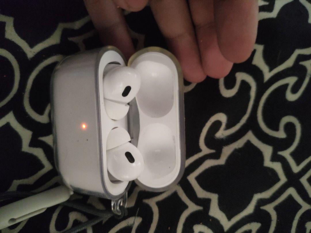 airpods pro 2 (Category: Earphones) located in Caloocan City. Submitted by quickstorm.ae8b6f (Listing ID 1424941747, Image 1). Description: prem copy working find my rush .