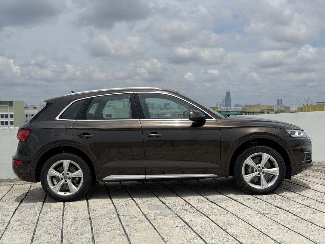 Audi Q5 2.0 TFSI quattro (A) (Category: Used Cars) located in Singapore. Submitted by sklautomobile (Listing ID 1424944776, Image 2). Description: Description Luxury meets performance in this beautifully maintained Audi Q5 2.0 TFSI Quattro S tronic. Powered by Audi’s renowned 2.0L turbocharged engine paired with the smooth 7-speed S tronic transmission and legendary Quattro all-wheel-drive system, delivering exceptional handling, stability, and d