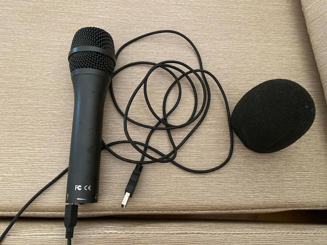 Audio Technica Microphone AT2005USB (Category: Microphones) located in Las Pinas. Submitted by denisesayoc (Listing ID 1424966045, Image 3). Description: Audio Technica AT2005USB used for over a year rfs: decluttering/no longer need.