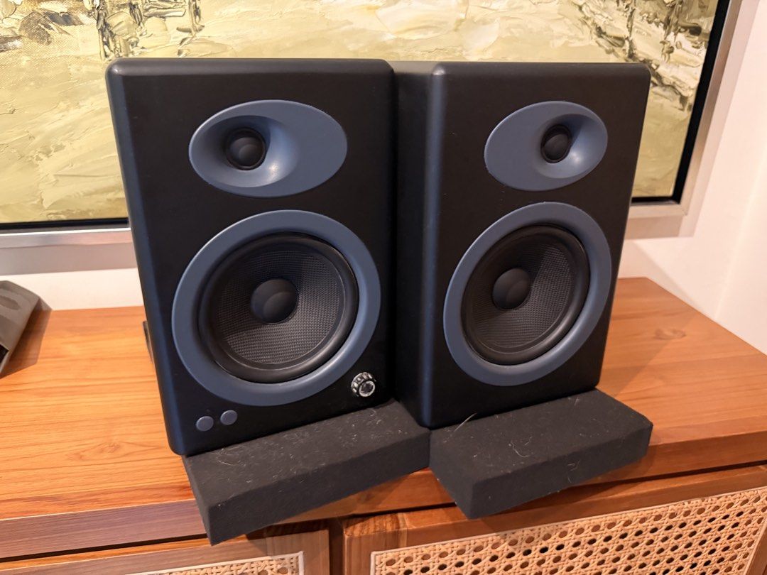 Audioengine A5+ Powered Speakers - Black65671932424321110