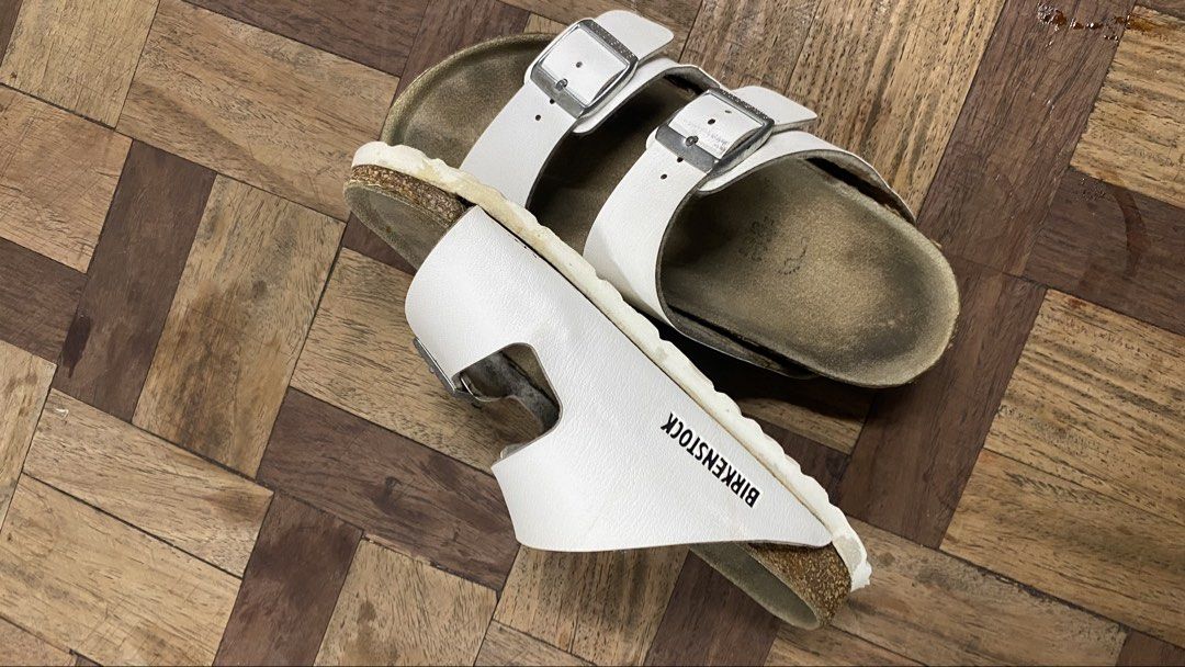 birkenstock arizona white 35 (Category: Flats & Sandals) located in Teresa. Submitted by betty.booop (Listing ID 1425012276, Image 3). Description: .