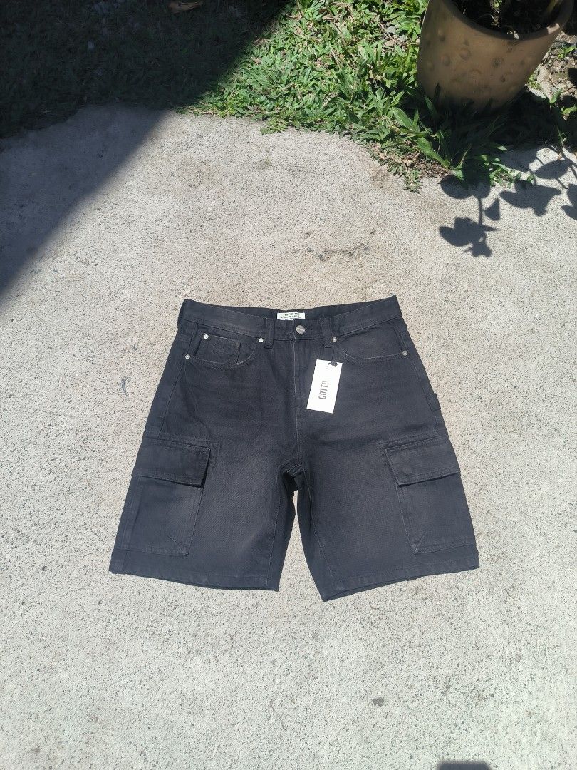 Black Cargo Carpenter Hard denim Short (Category: Shorts) located in Quezon City. Submitted by wafzfindsph (Listing ID 1424947093, Image 1). Description: Size: 32 Length: 20 Brandnew Location: Lancaster General Trias, Cavite.