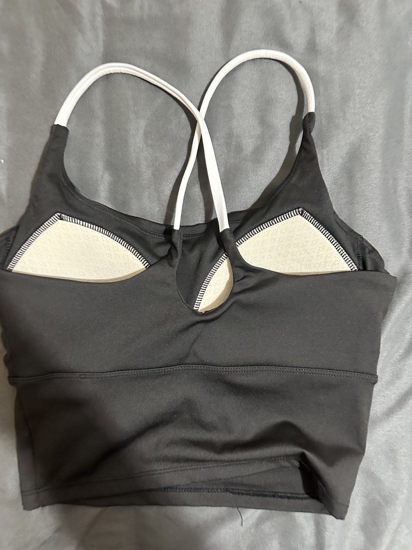Black Sports Bra with White Straps (Category: Activewear) located in Pasig City. Submitted by _janelane (Listing ID 1424997149, Image 2). Description: .