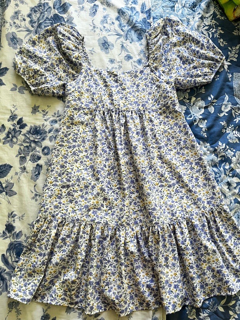 blue floral cottagecore dress (Category: Dresses) located in Consolacion. Submitted by fadedruby (Listing ID 1424930894, Image 1). Description: fits xs-s has pockets on the sides back is garterised no flaws the fabric of this dress is very lightweight and airy so it’s perfect for summer !! :) mop: gcash mod: j&t express.