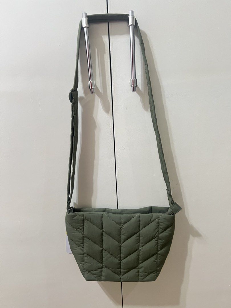 Straightforward Boundless Basics Toru Sling - Sage Green (Category: Cross-body Bags) located in Quezon City. Submitted by miareese (Listing ID 1424986183, Image 1). Description: Brand new SRP: 1,500 If you’re gonna buy both pink and green, price is 1,500 for both..