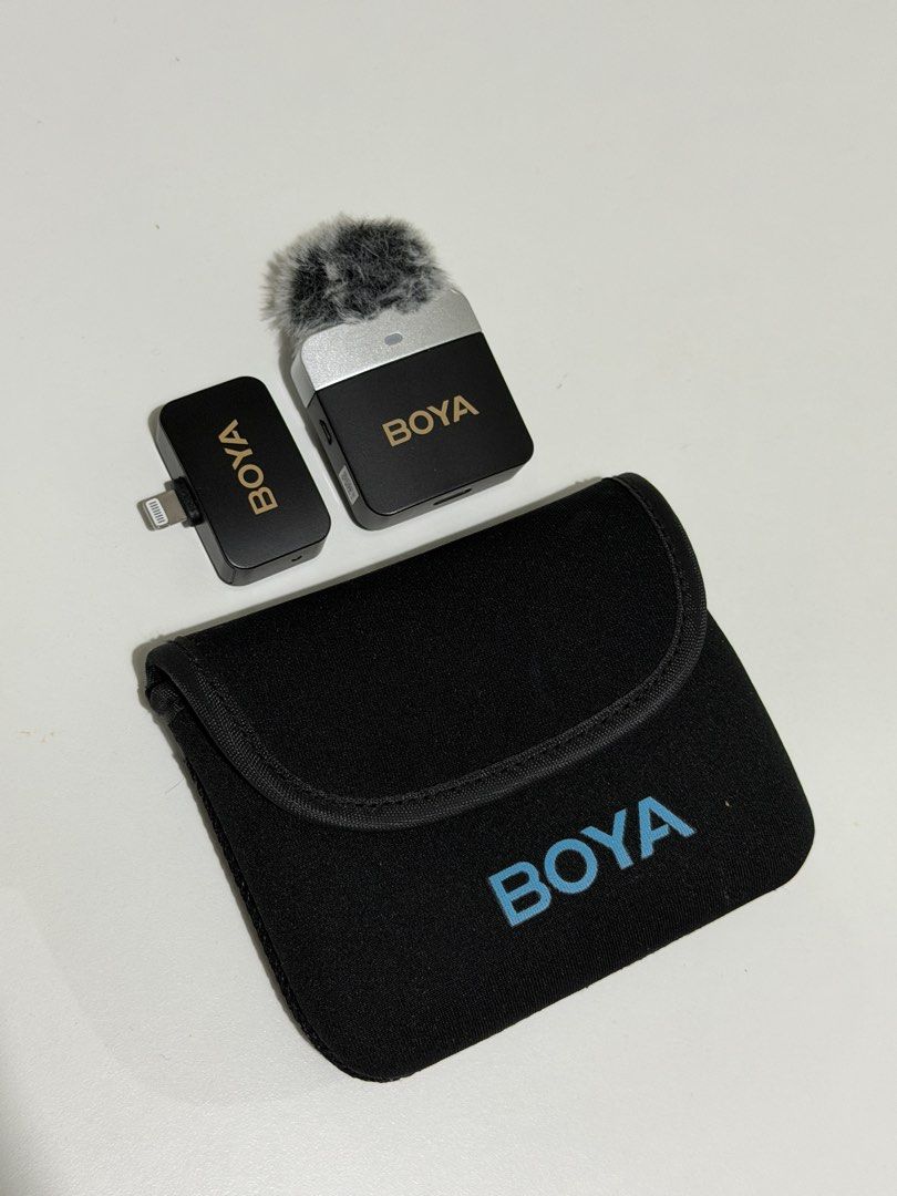 BOYA BY-M1V for lightning (iOS) (Category: Microphones) located in Angeles City. Submitted by keithyow (Listing ID 1424960200, Image 3). Description: BOYA BY-M1V Wireless Noise Cancelling Lavalier Mic (iOS Lightning) Bought this around ₱2,400. Still in good condition and working well. Complete with box and manual. Inclusions • 1 microphone • 1 receiver for iOS (Lightning) Perfect for vlogging, interviews, online meetings, or content creation. RFS