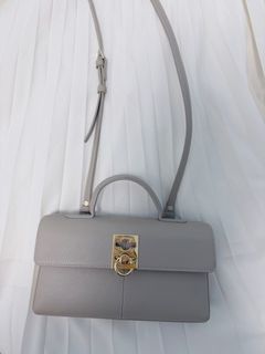 （分類：）位於 。 由 abcdefghijk123567888 提交（商品編號 1423631952，圖片 1）。簡介： 。