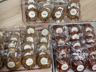 (Category: ) located in . Submitted by bakedbyk.sg (Listing ID 1380359365, Image 1). Description: .