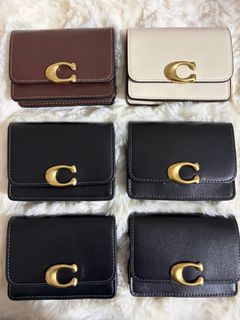 (Category: ) located in . Submitted by pursesandperfumesbymg (Listing ID 1424279693, Image 1). Description: .