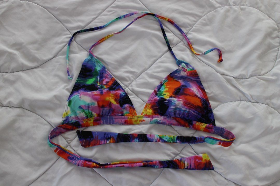 Colorful Dye Triangle Bikini Top (Category: Bikinis & Swimsuits) located in Makati City. Submitted by bysaaaam (Listing ID 1425020030, Image 1). Description: .