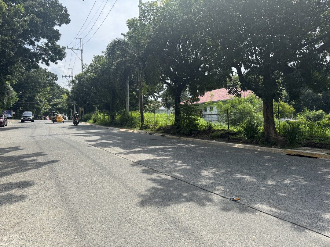 Commercial Lot for Sale Filinvest 2 Quezon City (Category: Lot) located in Quezon City. Submitted by rarefalcon_947a51 (Listing ID 1424891032, Image 3). Description: Commercial Residential Lot for Sale Filinvest 2 Quezon City Along Don Vicente Street near gate 7 Walking Distance to Church and Market 300 sqm total lot area with dimension 12 meter frontage depth 25 meters Amenities of Subdivision: > Air-conditioned Clubhouse > Big Swimming Pool > C