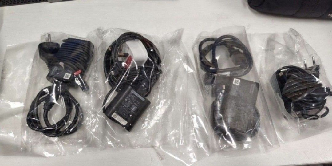 C-Type Laptop ChargerC"406016680862033921