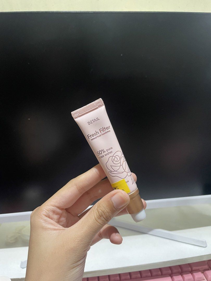 Detail Fresh Filter Natural Finish Foundation (Category: Makeup) located in Bulacan. Submitted by elibulacan (Listing ID 1425016903, Image 1). Description: 75% full shade: Oat for fair to light skin.