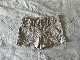 (Category: ) located in . Submitted by serial (Listing ID 1424977001, Image 1). Description: .