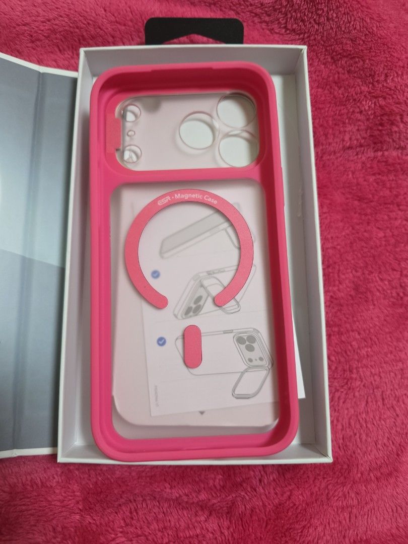 ESR Hybrid Magnetic Case (Category: Cases & Sleeves) located in Mandaluyong City. Submitted by notsotechy2024 (Listing ID 1425056293, Image 1). Description: ESR Magnetic Case Iphone 17 Pro Max lightly used no dents or any scratches used a few times. .