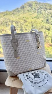 （分類：）位於 。 由 fg_goods 提交（商品編號 1424960762，圖片 1）。簡介： 。
