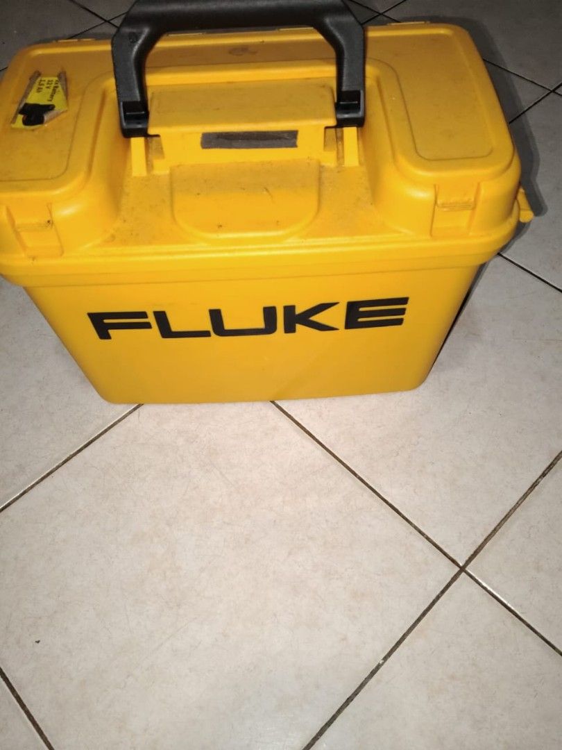 Fluke 1663 Multifunction Installation Tester (Category: Electrical, Adaptors & Sockets) located in Puchong. Submitted by fendy1502 (Listing ID 1425042801, Image 1). Description: - Used but hardly used - The best brand in Multifunction Tester - Complete set model 1663 - Negotiable.