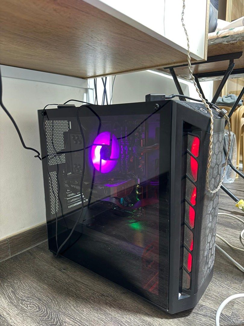 Gaming PC Setup65694868016001110