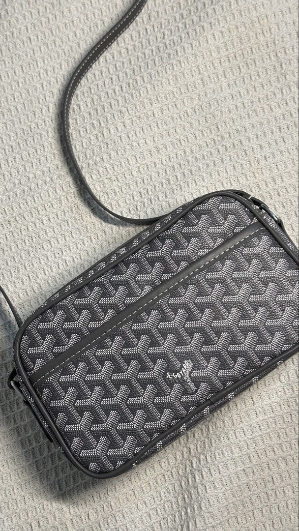 Gy Cap-Vert (Category: Luxury Bags & Wallets) located in Quezon City. Submitted by loieieeeee (Listing ID 1424894917, Image 2). Description: Gy Cap-Vert Available Color: Black.