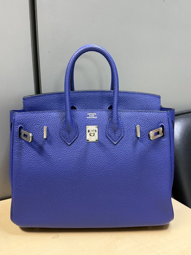 Hermes Birkin 25 Blue Royal (Category: Luxury Bags & Wallets) located in Quezon City. Submitted by markandrewson1123 (Listing ID 1424900173, Image 1). Description: NGA With lock, key, and clochette .