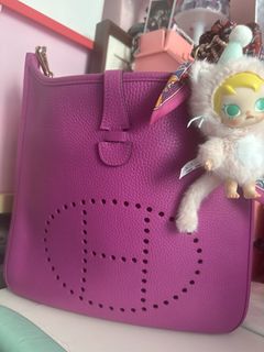 （分類：）位於 。 由 phoebew.872 提交（商品編號 1424946196，圖片 1）。簡介： 。