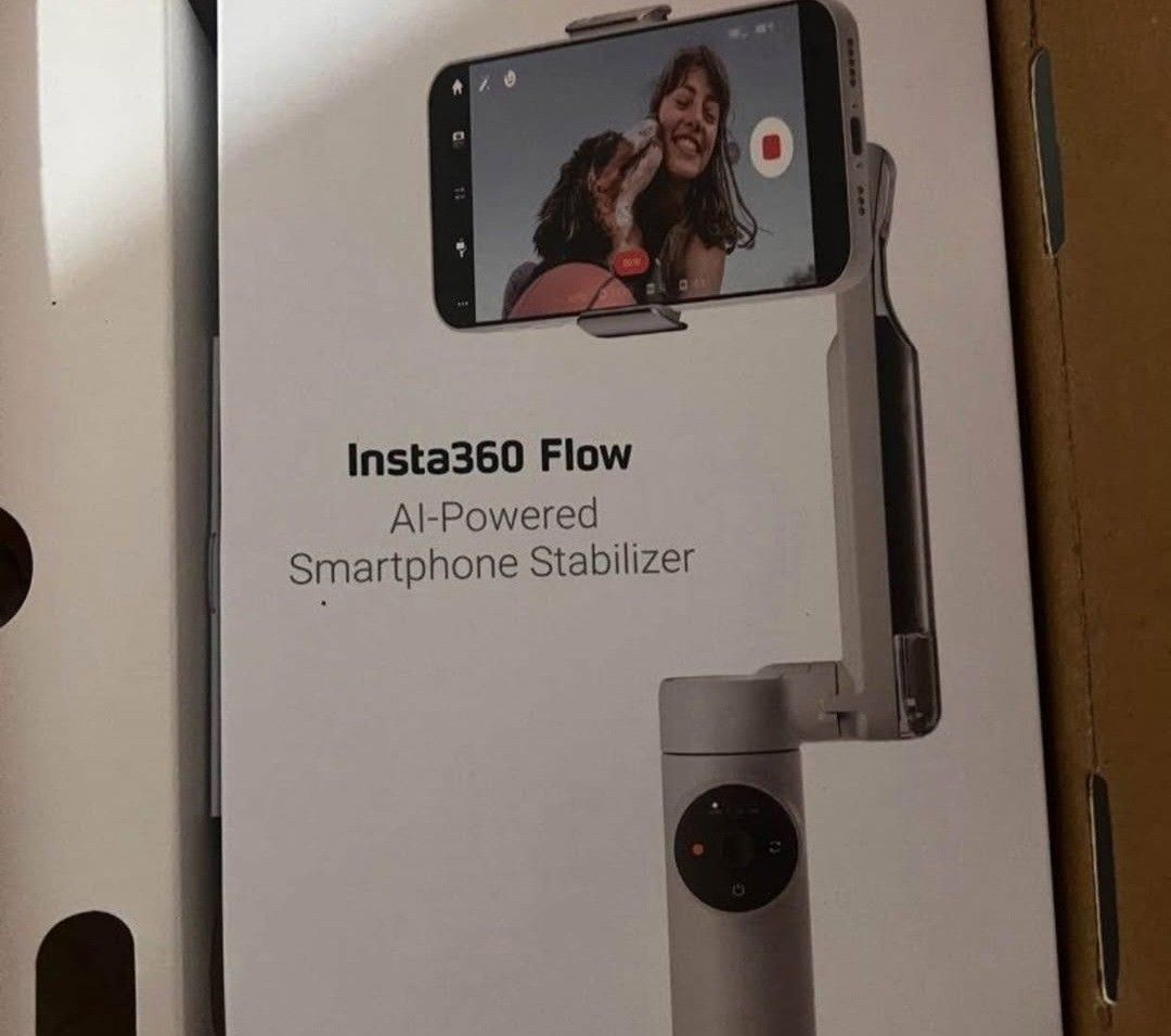 Intaflow 360 gimbal (Category: Other Gadgets) located in Valenzuela. Submitted by flzoneeee (Listing ID 1424899133, Image 1). Description: Compatibility Phone size 6.9-10mm (0.3-0.4in) x 64-84mm (2.5-3.3in), Phone weight: 130-300g (4.6-10.6 oz) Dimension Folded: 79.6x162.1x36mm (3.1x6.4x1.4in), Unfolded: 73.6x269.4x69.9mm (2.9x10.6x2.8in); Built-in Selfie Stick: 215mm (8.5in); Built-in Tripod: Extended Length: 80mm (3.1in), Extended Diameter: 187