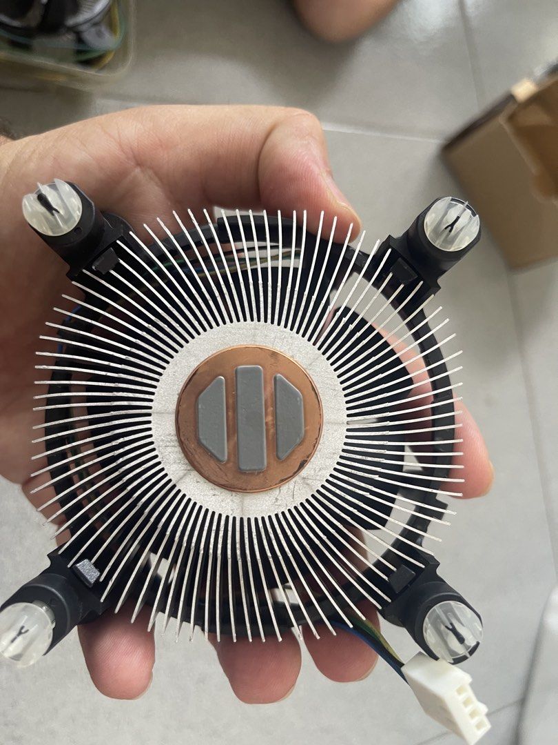 Intel stock cooler447340621249925122