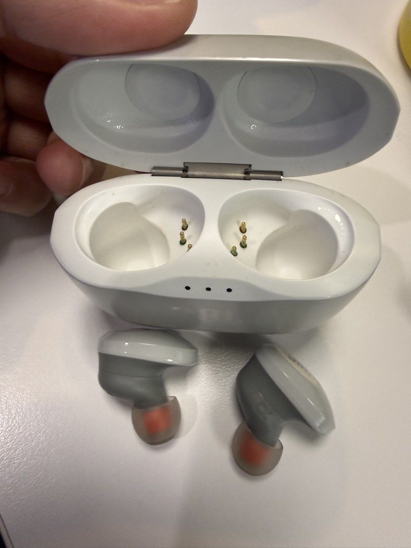 JBL Tune 230NC TWS Earbuds (Category: Earphones) located in Taguig. Submitted by regpaj (Listing ID 1424926051, Image 3). Description: .