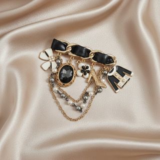 (Category: ) located in . Submitted by ladyluxe (Listing ID 1424987918, Image 1). Description: .