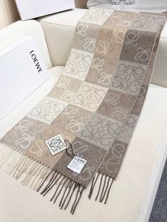 （分類：）位於 。 由 marivanidi 提交（商品編號 1424890000，圖片 1）。簡介： 。