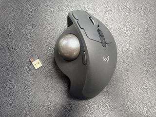 （分類：）位於 。 由 dzmc3 提交（商品編號 1424928144，圖片 1）。簡介： 。