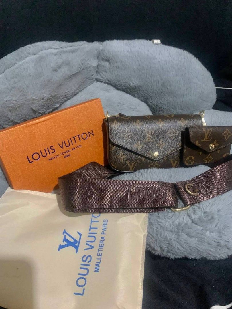 Louis Vuitton Multi Pochette Accessoires (Category: Luxury Bags & Wallets) located in Baguio. Submitted by dnjthriftshop (Listing ID 1424901413, Image 1). Description: W/BOX .