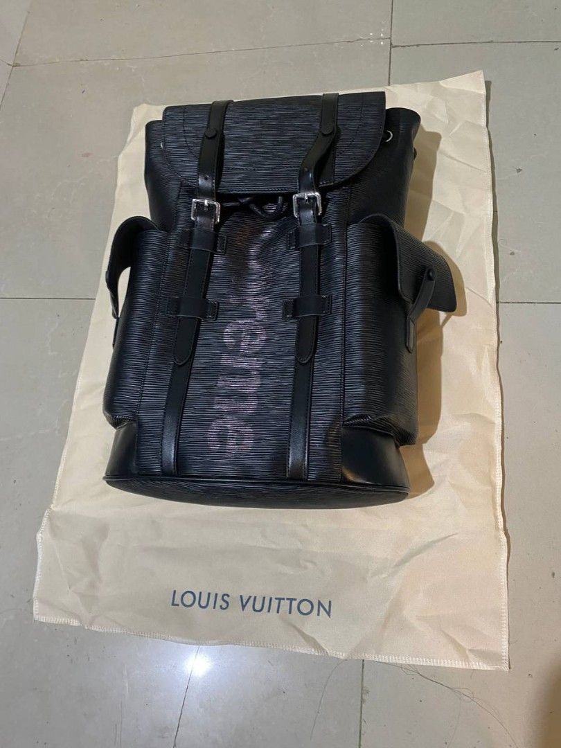 Louis Vuitton x Supreme Backpack (Category: Backpacks) located in Baguio. Submitted by dnjthriftshop (Listing ID 1424899607, Image 1). Description: CODED W/ DUSTBAG NEGOTIABLE.