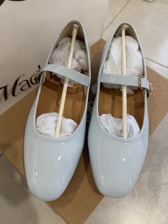 (Category: ) located in . Submitted by darling.preloved (Listing ID 1424824955, Image 1). Description: .