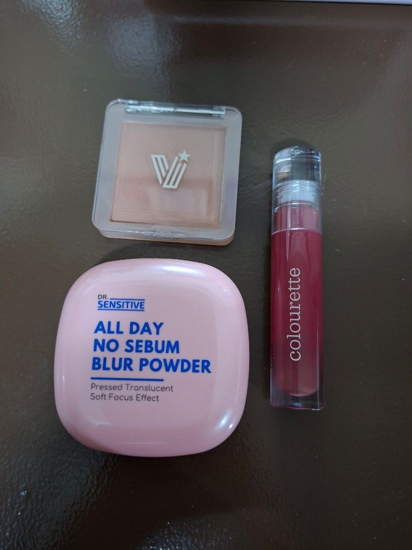 Makeup Bundle - Colourette Colourtint, Vice Cosmetics Blush (Category: Makeup) located in Manila. Submitted by declutterthingz30 (Listing ID 1424916371, Image 1). Description: - Colourette Colourtint in Maddie (swatched only) - Vice Cosmetics Aura Collection Blush in Apricot Crush (lightly used) - Dr. Sensitive Blur Powder in Translucent (lightly used) 📌 sf shouldered by the buyer via lalamove/j&t. NO MEETUPS sampaloc, manila -.