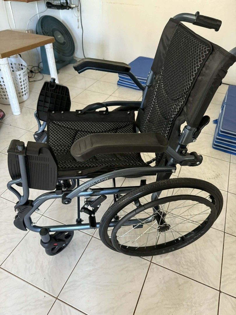 Medical Depot Wheelchair (Category: Wheelchairs) located in Dasmarinas. Submitted by declutterstuffs5738 (Listing ID 1424976813, Image 3). Description: Title: Medical Depot Foldable Wheelchair – Good as New (used 2 times only) In excellent condition. Foldable wheelchair Padded seat and armrests Strong steel frame Smooth wheels and brakes RFS: Not needed anymore.. Location: Dasma, Cavite Payment first. Delivery fee will be shouldered by the buyer.