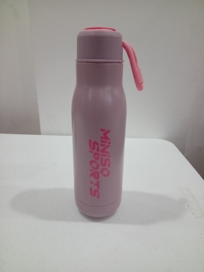 Miniso Sports Water Bottle (Category: Water Bottles & Tumblers) located in Quezon City. Submitted by cloudcloset.ph (Listing ID 1425034774, Image 1). Description: rfs - moving out sale still in excellent quality parang bago pa.
