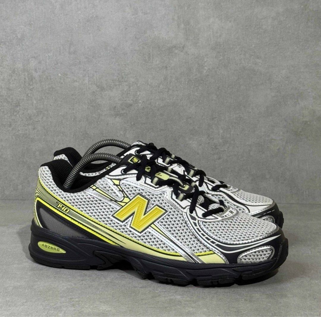 New Balance 740 v2 (Category: Sneakers) located in Makati City. Submitted by mrmickeymouse (Listing ID 1424949268, Image 2). Description: New Balance 740v2 Sea Salt Phantom Firefly Size 9 Bnew condition Without box Solid to All items that I sell here are authentic 💯 📍 Taguig.