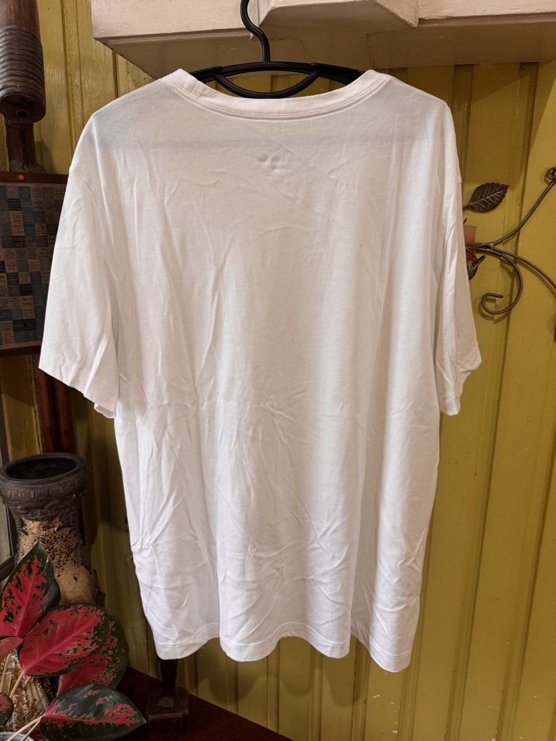 Nike Court Tennis Tee (Category: Tshirts & Polo Shirts ) located in Quezon City. Submitted by rafaeliangco (Listing ID 1424970142, Image 2). Description: Nike Court Tennis Tee Size 2XL 9.8/10 condition No issues MOD: Lalamove/J&T MOP: GCash or BPI.