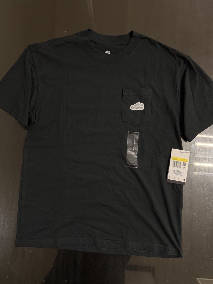 Nike M90 Pocket tee - AF1 white patch (Category: Tshirts & Polo Shirts ) located in Valenzuela. Submitted by decluttrr (Listing ID 1424932441, Image 1). Description: Brandnew Never been used Complete with tag and plastic packaging 599 only .