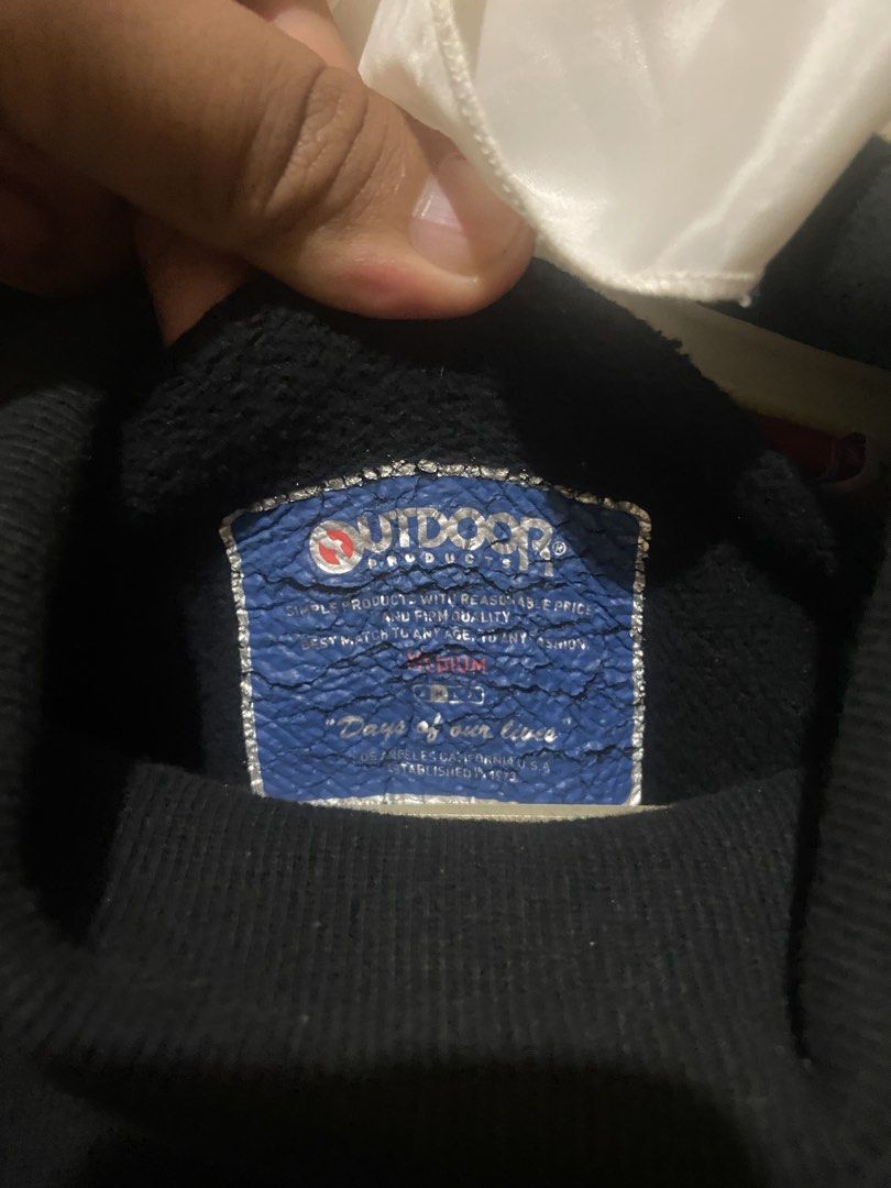 Outdoor Products Turtleneck Sweatshirt (Category: Coats, Jackets and Outerwear) located in Don Carlos. Submitted by doubleethrifted (Listing ID 1424937136, Image 3). Description: - Outdoor Products turtleneck sweatshirt - Black color - Made of 100% cotton - Features Outdoor Products logo (front and back) - Classic and comfortable design - Perfect for casual wear.