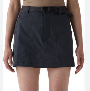 (Category: ) located in . Submitted by aclosetsale (Listing ID 1425034018, Image 1). Description: .