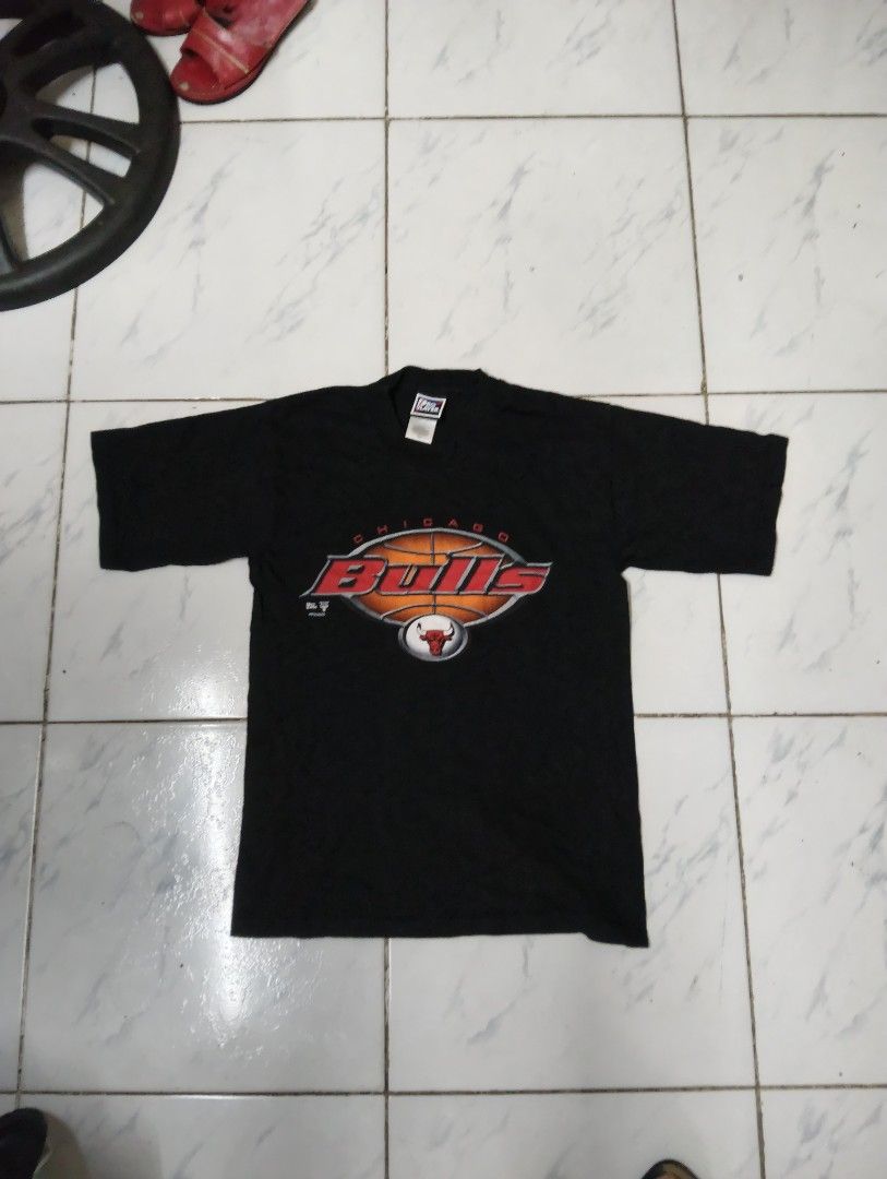 Pro player chicago bulls tee (Category: Tshirts & Polo Shirts ) located in Quezon City. Submitted by youngforest-a04615 (Listing ID 1424971503, Image 1). Description: Legit youthsize fits small adult color rate: 9.7/10 fix 500+sf.