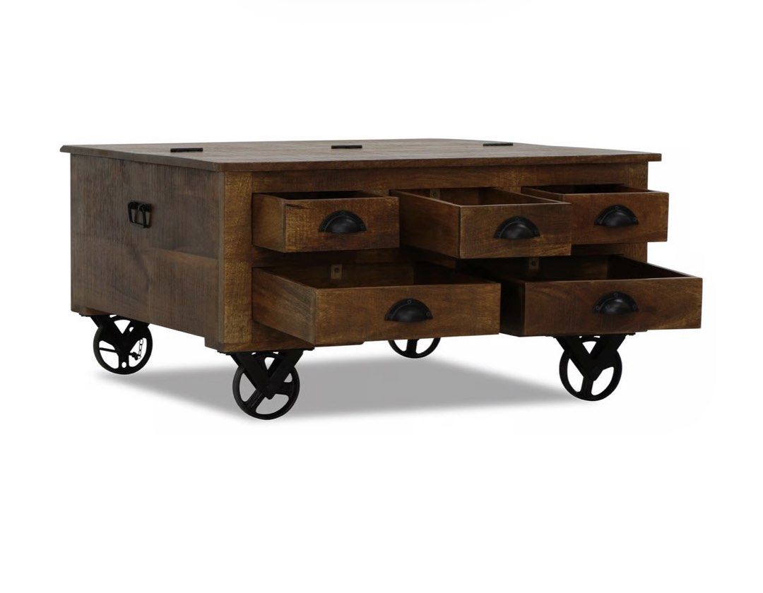 Rustic square Coffee Table (Category: Tables & Sets) located in Singapore. Submitted by shalynn (Listing ID 1424916866, Image 3). Description: .