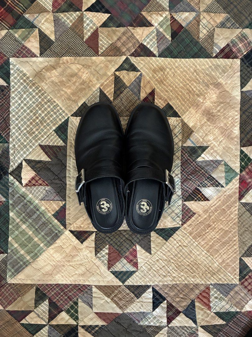 Simply Complicated Lug Sole Buckled Leather Mules (Category: Casual Shoes) located in Manila. Submitted by its_ookay.ph (Listing ID 1424899124, Image 2). Description: Easy to wear slip-on leather clogs Alternatives to Our Legacy Camion Mules (IYKYK) Made in Japan Best fits a size 9-9.5 imo.. but can fit up to size 10.. Won’t mind keeping.. .